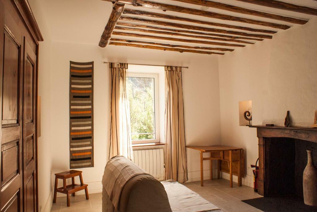Le Colombier Bed & Breakfast Glandage Екстериор снимка